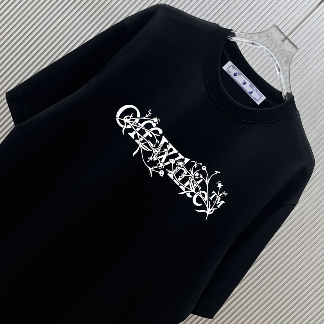 P70 （严控品质 ） 款式：off-white短袖T恤 面料：300克重双纱100%棉 罗纹：320克重索络纳1*1潮牌 工艺：印花 颜色：白 炫酷蓝 花灰 黑 尺码：M—4XL 无性别区分 男女同款