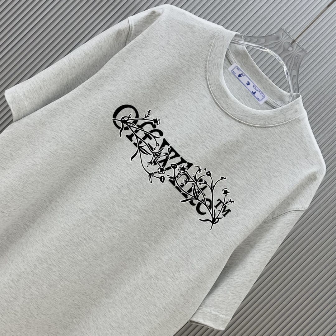 P70 （严控品质 ） 款式：off-white短袖T恤 面料：300克重双纱100%棉 罗纹：320克重索络纳1*1潮牌 工艺：印花 颜色：白 炫酷蓝 花灰 黑 尺码：M—4XL 无性别区分 男女同款