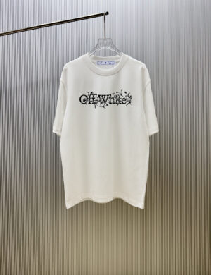 P70 （严控品质 ） 款式：off-white短袖T恤 面料：300克重双纱100%棉 罗纹：320克重索络纳1*1潮牌 工艺：印花 颜色：白 炫酷蓝 花灰 黑 尺码：M—4XL 无性别区分 男女同款
