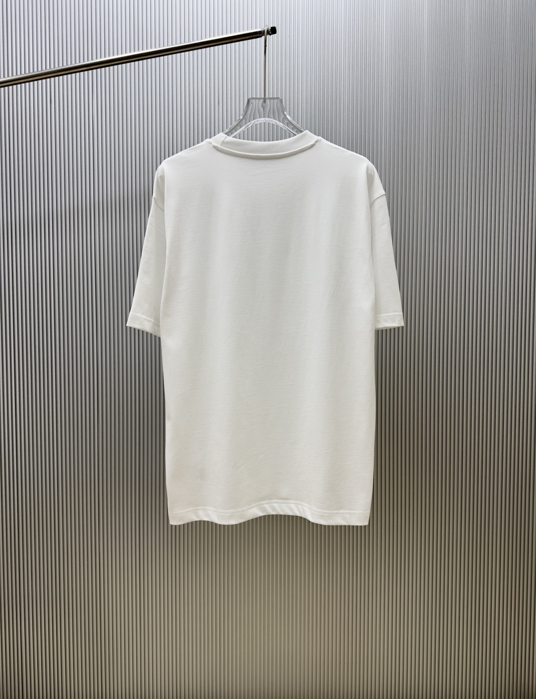 P70 （严控品质 ） 款式：off-white短袖T恤 面料：300克重双纱100%棉 罗纹：320克重索络纳1*1潮牌 工艺：印花 颜色：白 炫酷蓝 花灰 黑 尺码：M—4XL 无性别区分 男女同款