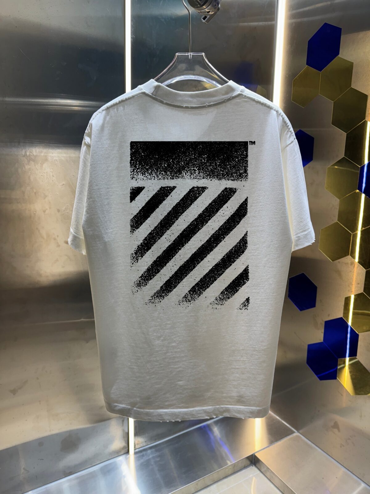 P80 OFF-white/2026春夏新款 洗水磨破320克圆领短袖tee 男女同款宽松版 吊牌 领标 洗水唛 三标齐全 颜色 :洗水黑 洗水白 洗水灰 褐色 尺码 :S M L XL XXL
