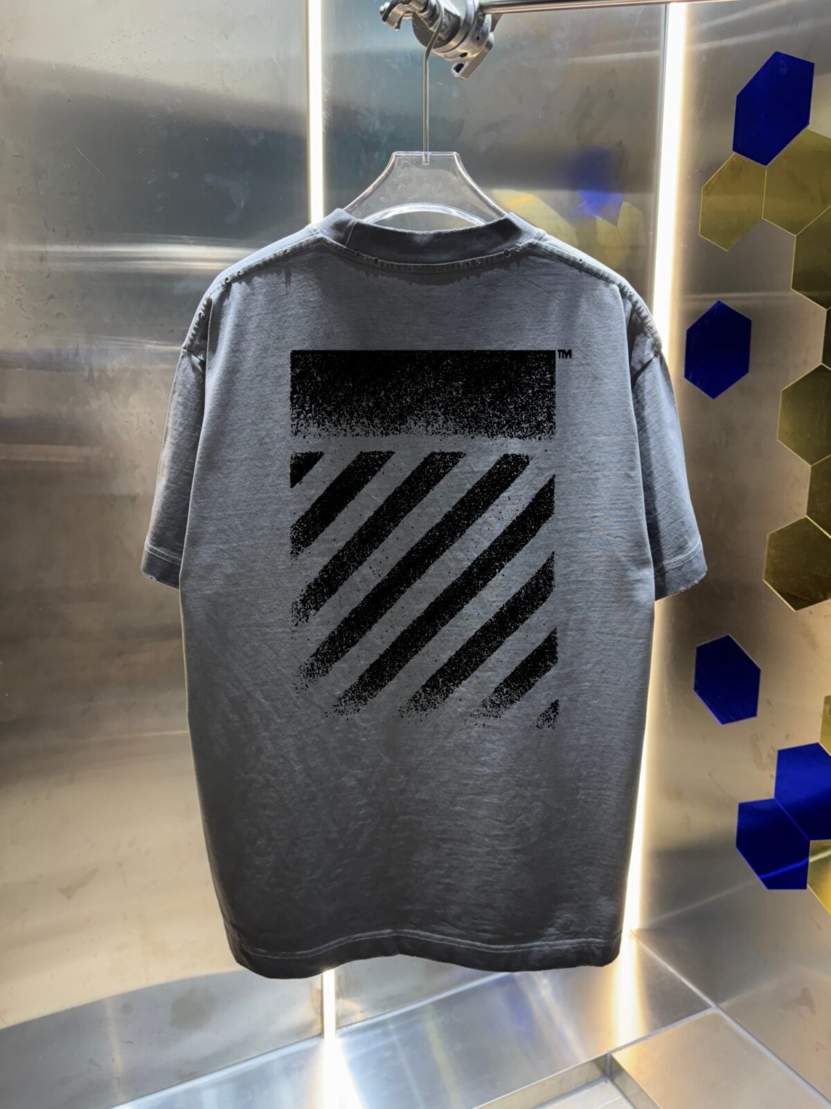 P80 OFF-white/2026春夏新款 洗水磨破320克圆领短袖tee 男女同款宽松版 吊牌 领标 洗水唛 三标齐全 颜色 :洗水黑 洗水白 洗水灰 褐色 尺码 :S M L XL XXL