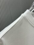 P70 （严控品质 ） 款式：off-white短袖T恤 面料：300克重双纱100%棉 罗纹：320克重索络纳1*1潮牌 工艺：印花 颜色：白 粉 花灰 橙 红 黑 尺码：M—4XL 无性别区分 男女同款