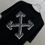 P70 （严控品质 ） 款式：off-white短袖T恤 面料：300克重双纱100%棉 罗纹：320克重索络纳1*1潮牌 工艺：印花 颜色：白 蓝 花灰 黑 尺码：M—4XL 无性别区分 男女同款