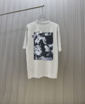 P70 （严控品质 ） 款式：off-white短袖T恤 面料：300克重双纱100%棉 罗纹：320克重索络纳1*1潮牌 工艺：印花 颜色：白 粉 花灰 蓝 黑 尺码：M—4XL 无性别区分 男女同款