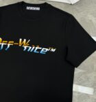 P80 OFF-WHITE新品爆款OW 2026 奥斯克篇幅短袖T恤 衣服采用260克纯棉活性面料，耐洗不褪色不缩水，厚薄适中穿起来不会软塌塌，上身立挺有型。 高清数码白烫画印花，图案细节布料纹理清晰可见，与面料融为一体，并且印花上做了特殊处理，与YB一样手感。 定制YB全套辅料。 颜色：活性黑、白色 红色 尺码:S-XXL