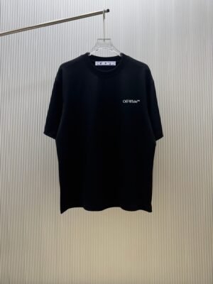 P70 （严控品质 ） 款式：off-white短袖T恤 面料：300克重双纱100%棉 罗纹：320克重索络纳1*1潮牌 工艺：印花 颜色：白 炫酷蓝 黑 尺码：M—4XL 无性别区分 男女同款