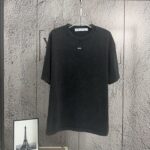 P80 《𝙉𝙚𝙬⚜️off》 2026春夏新款短袖T恤 32支275克双纱棉、做旧洗水炒雪花印花 颜色：黑色 蓝色 紫色 码数：S M L XL XXL