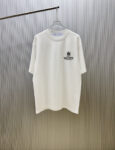 P70 （严控品质 ） 款式：off-white短袖T恤 面料：300克重双纱100%棉 罗纹：320克重索络纳1*1潮牌 工艺：印花 颜色：白 橙 蓝 红 黑 尺码：M—4XL 无性别区分 男女同款