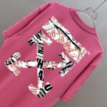 P70 （严控品质 ） 款式：off-white短袖T恤 面料：300克重双纱100%棉 罗纹：320克重索络纳1*1潮牌 工艺：印花 颜色：白 蓝 粉 黑 尺码：M—4XL 无性别区分 男女同款