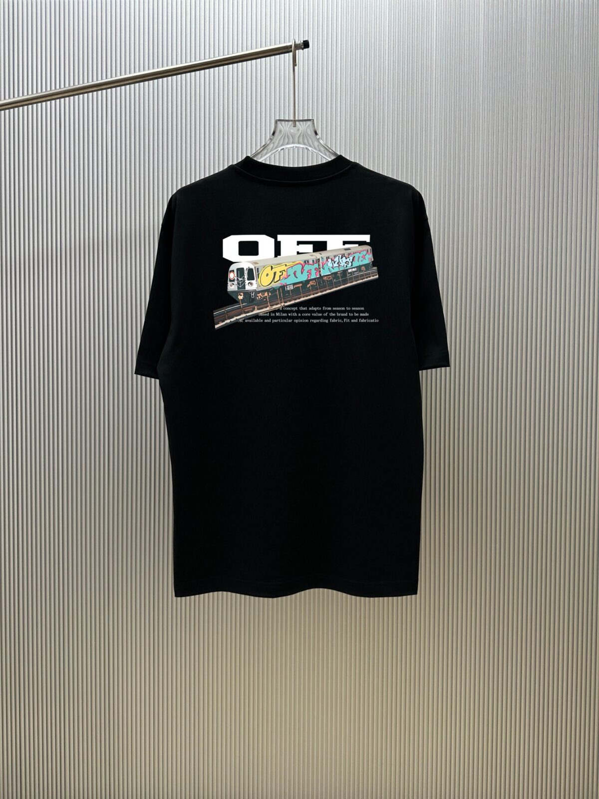 P70 （严控品质 ） 款式：off-white短袖T恤 面料：300克重双纱100%棉 罗纹：320克重索络纳1*1潮牌 工艺：印花 颜色：白 炫酷蓝 花灰 黑 尺码：M—4XL 无性别区分 男女同款