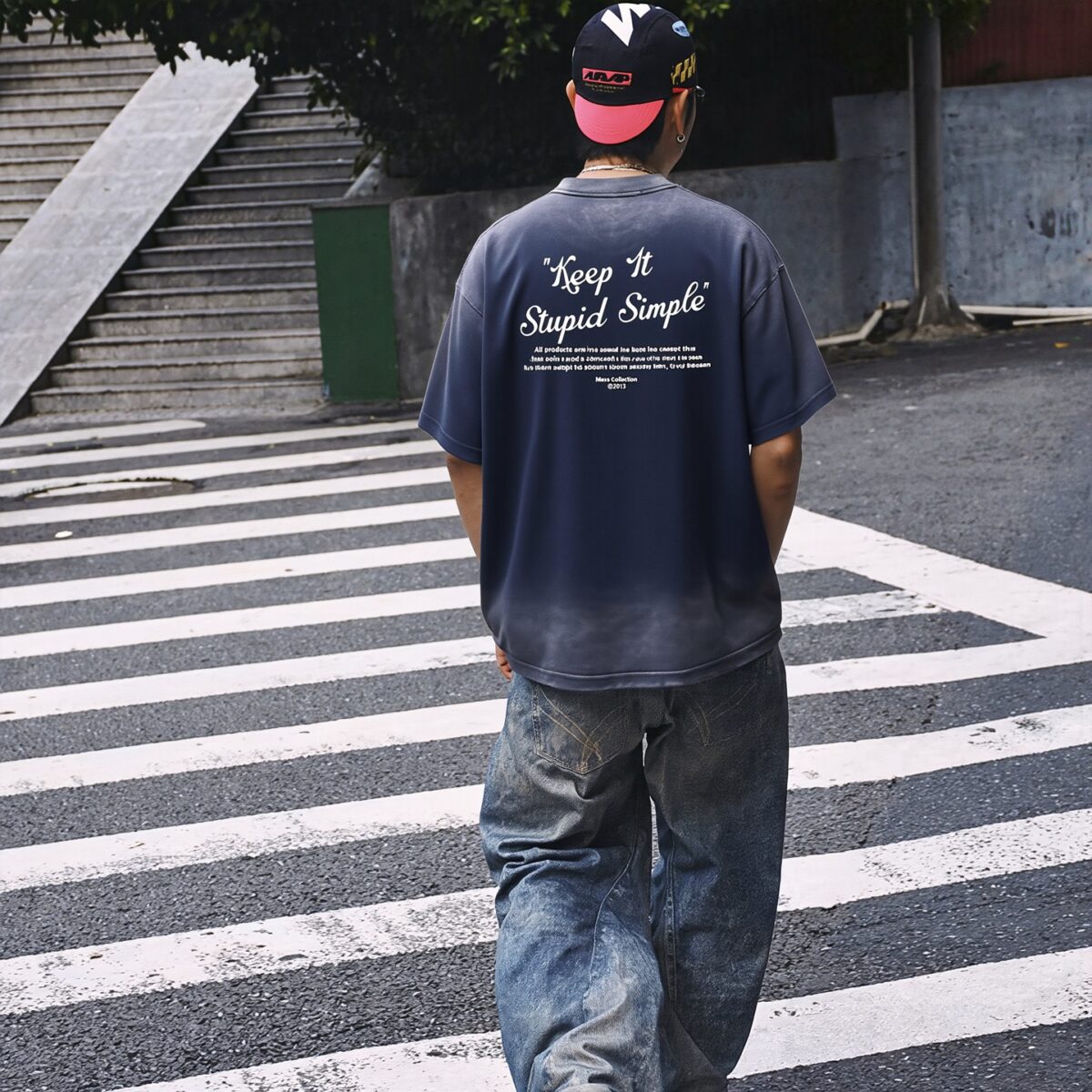 P80 《𝙉𝙚𝙬⚜️off》 2026春夏新款短袖T恤 32支275克重磅双纱棉、做旧洗水渐变印花 颜色：黑色 绿色 宝蓝色 码数：S M L XL XXL