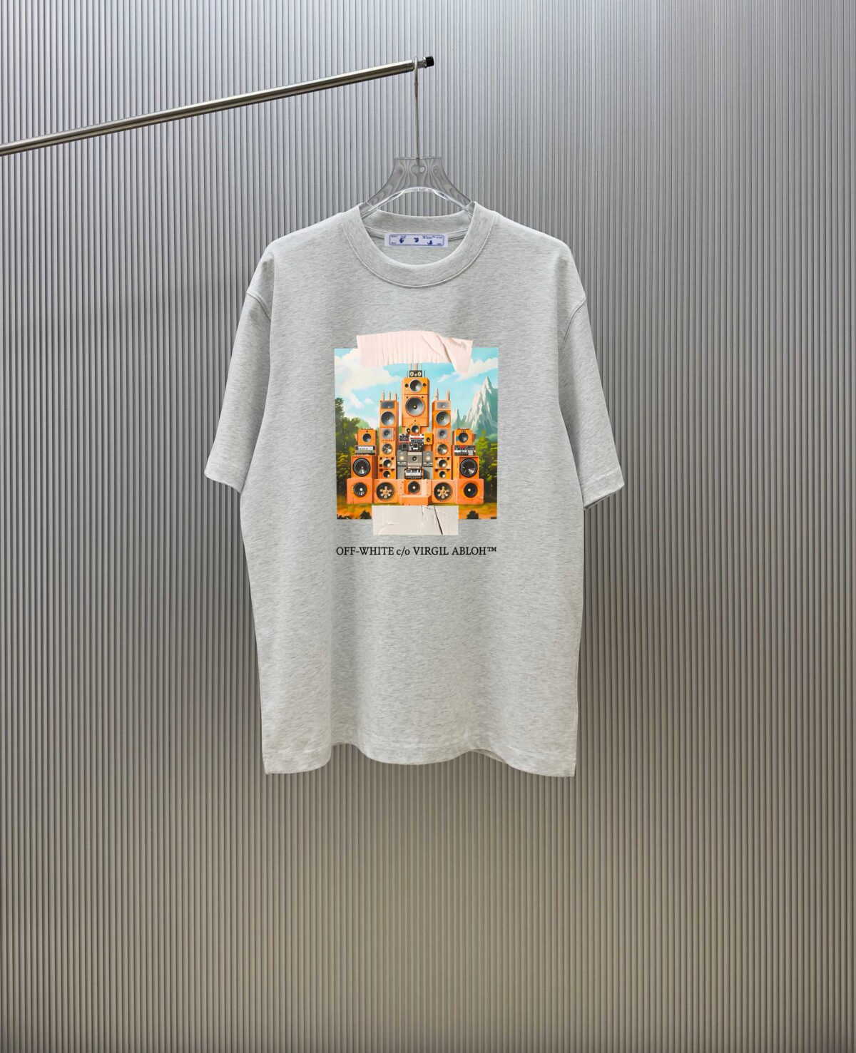 P70 （严控品质 ） 款式：off-white短袖T恤 面料：300克重双纱100%棉 罗纹：320克重索络纳1*1潮牌 工艺：印花 颜色：白 炫酷蓝 花灰 黑 尺码：M—4XL 无性别区分 男女同款