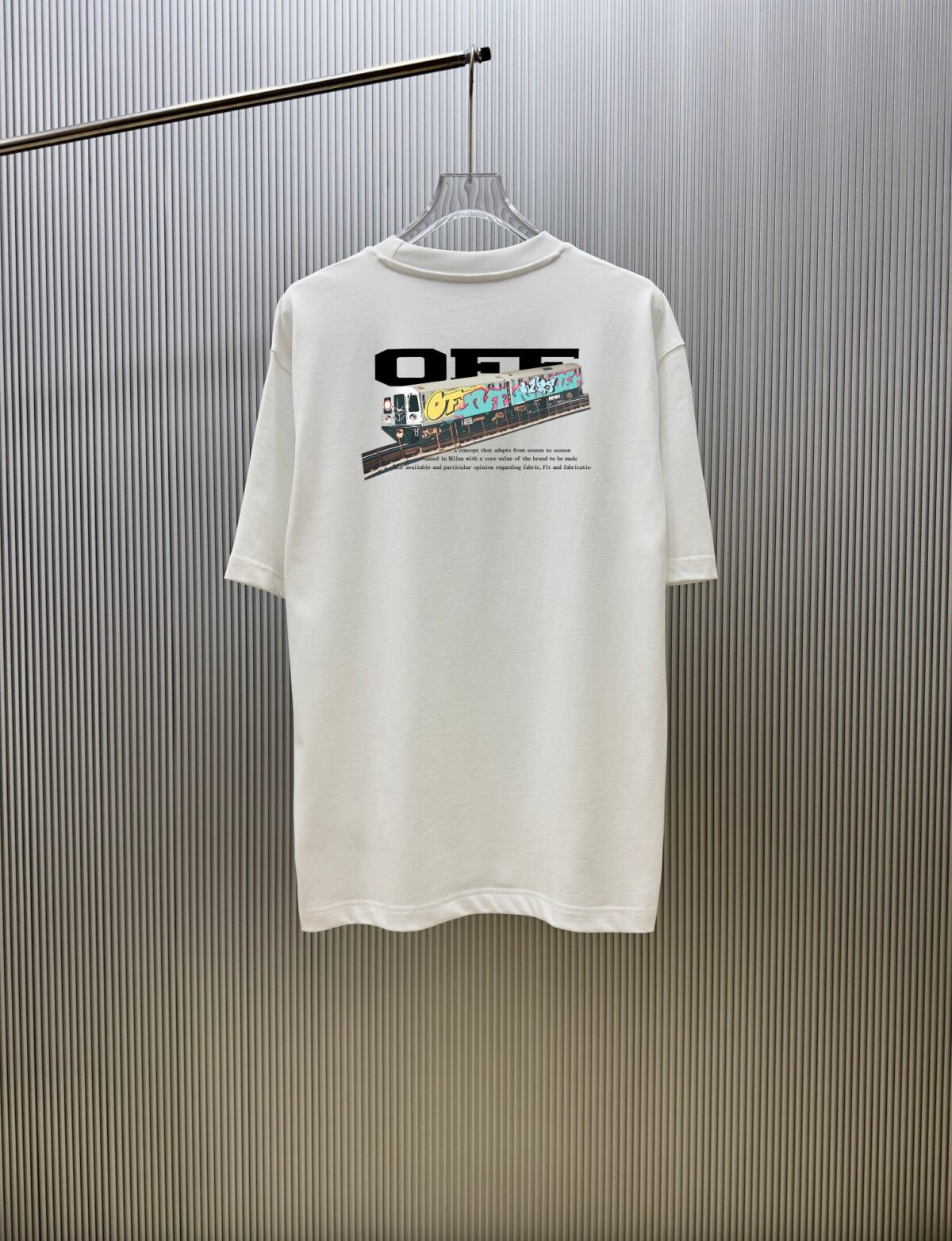 P70 （严控品质 ） 款式：off-white短袖T恤 面料：300克重双纱100%棉 罗纹：320克重索络纳1*1潮牌 工艺：印花 颜色：白 炫酷蓝 花灰 黑 尺码：M—4XL 无性别区分 男女同款