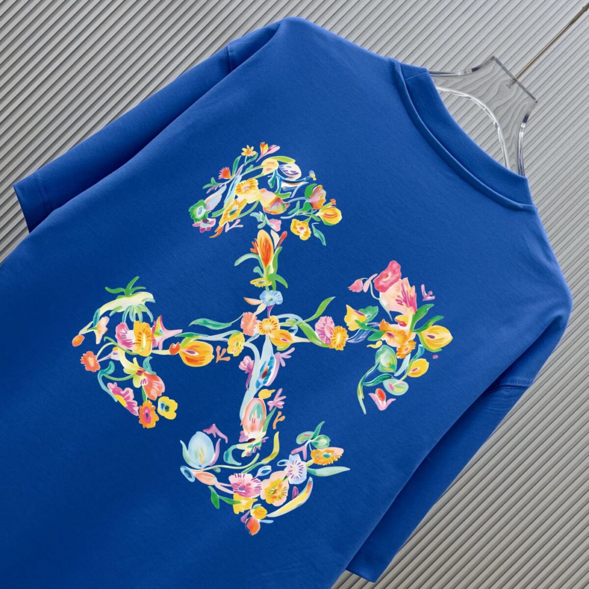 P70 （严控品质 ） 款式：off-white短袖T恤 面料：300克重双纱100%棉 罗纹：320克重索络纳1*1潮牌 工艺：印花 颜色：白 蓝 花灰 黑 尺码：M—4XL 无性别区分 男女同款