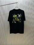 P70 （严控品质 ） 款式：off-white短袖T恤 面料：300克重双纱100%棉 罗纹：320克重索络纳1*1潮牌 工艺：印花 颜色：白 粉 橙 红 黑 尺码：M—4XL 无性别区分 男女同款