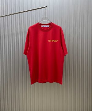 P70 （严控品质 ） 款式：off-white短袖T恤 面料：300克重双纱100%棉 罗纹：320克重索络纳1*1潮牌 工艺：印花 颜色：白 粉 橙 红 黑 尺码：M—4XL 无性别区分 男女同款