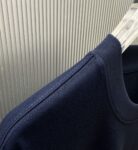 P70 （严控品质 ） 款式：off-white短袖T恤 面料：300克重双纱100%棉 罗纹：320克重索络纳1*1潮牌 工艺：印花 颜色：白 蓝 红 夜蓝 黑 尺码：M—4XL 无性别区分 男女同款