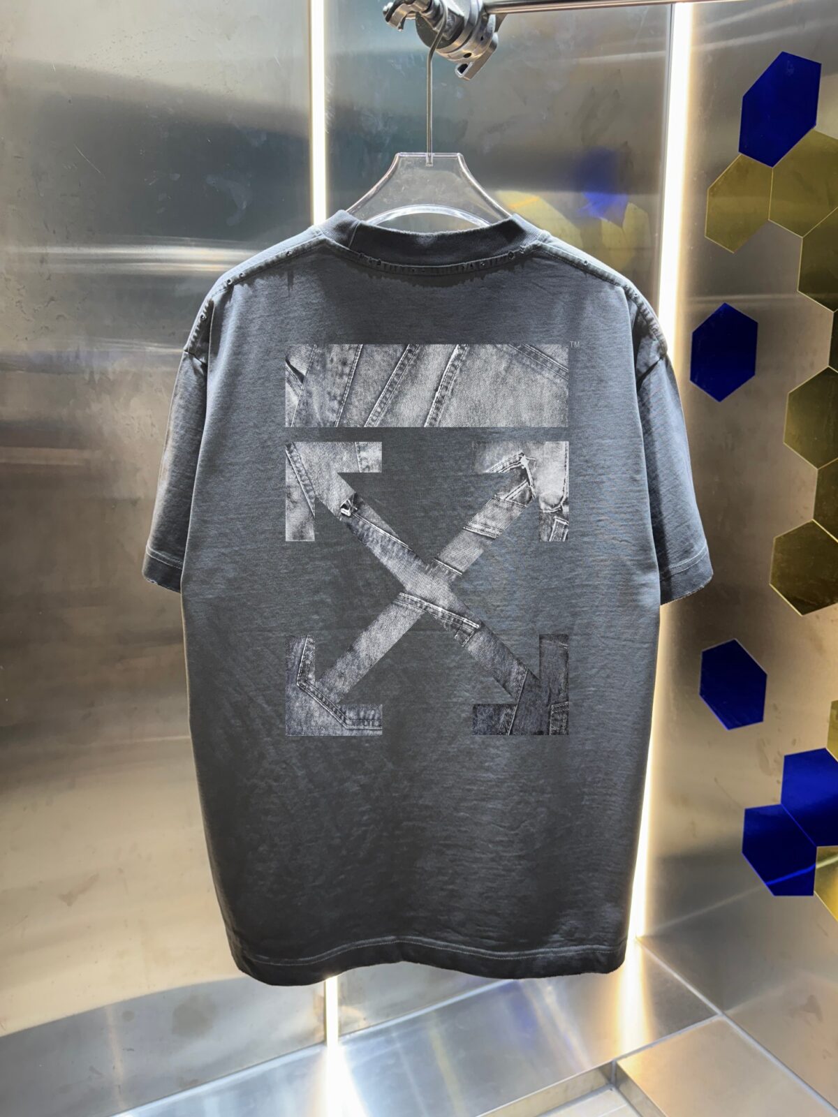 P80 OFF-white/2026春夏新款 洗水磨破320克圆领短袖tee 男女同款宽松版 吊牌 领标 洗水唛 三标齐全 颜色 :洗水黑 洗水白 洗水灰 褐色 尺码 :S M L XL XXL