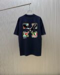 P70 （严控品质 ） 款式：off-white短袖T恤 面料：300克重双纱100%棉 罗纹：320克重索络纳1*1潮牌 工艺：印花 颜色：白 蓝 红 夜蓝 黑 尺码：M—4XL 无性别区分 男女同款