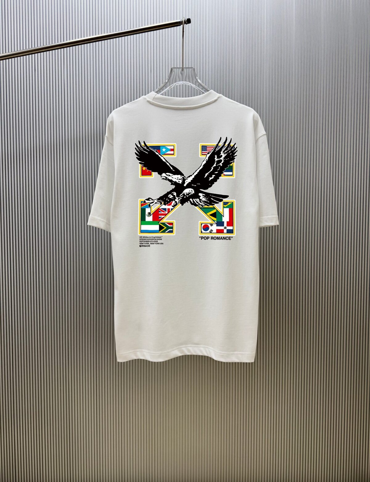 P70 （严控品质 ） 款式：off-white短袖T恤 面料：300克重双纱100%棉 罗纹：320克重索络纳1*1潮牌 工艺：印花 颜色：白 蓝 红 夜蓝 黑 尺码：M—4XL 无性别区分 男女同款