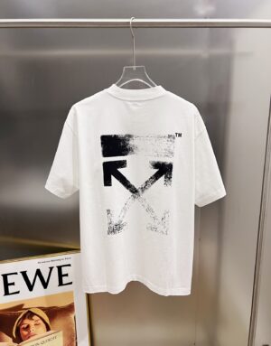 P80 off 2026春夏新款 磨破洗水短袖280克圆领短袖 立体logo工艺设计 胸前logo立体印花 高端版本最新款全网独家首上 尺码S M L XL XXL 五个码 黑色 白色