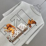 P70 （严控品质 ） 款式：off-white短袖T恤 面料：300克重双纱100%棉 罗纹：320克重索络纳1*1潮牌 工艺：印花 颜色：白 炫酷蓝 花灰 黑 尺码：M—4XL 无性别区分 男女同款