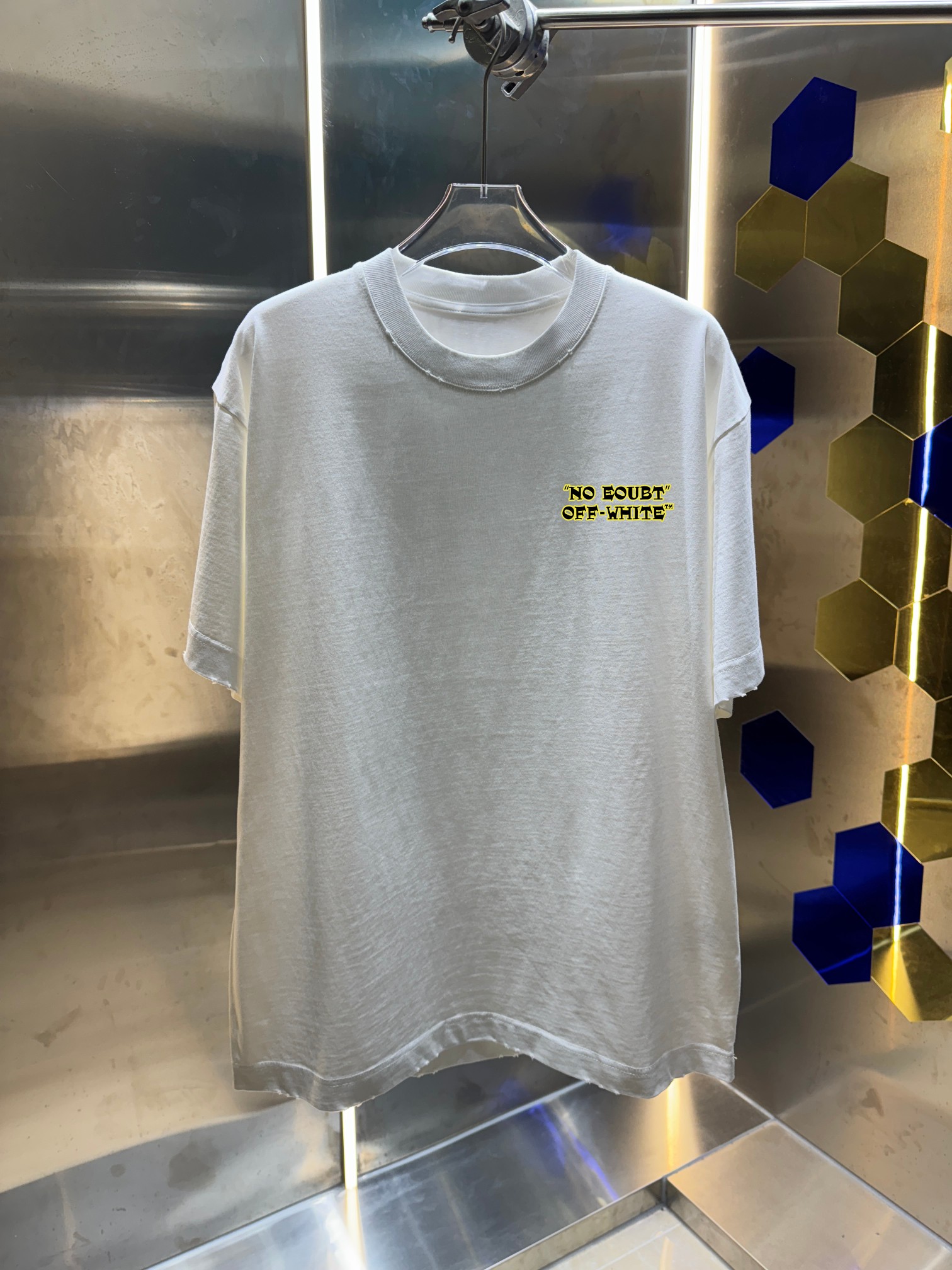 P80 OFF-white/2026春夏新款 洗水磨破320克圆领短袖tee 男女同款宽松版 吊牌 领标 洗水唛 三标齐全 颜色 :洗水黑 洗水白 洗水灰 褐色 尺码 :S M L XL XXL