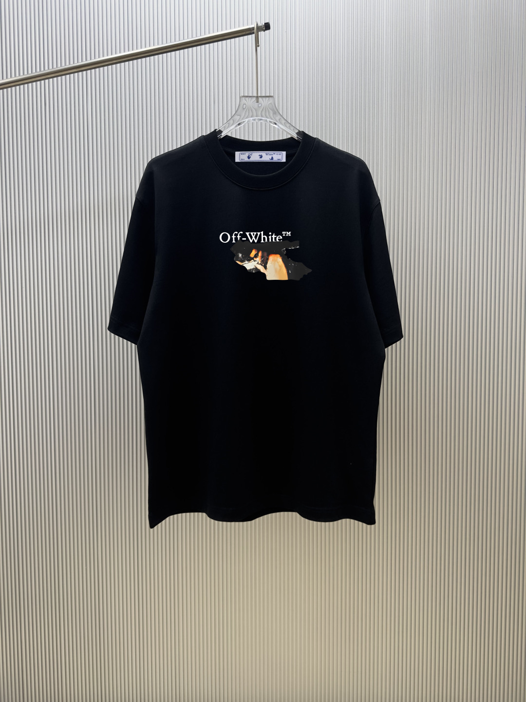 P70 （严控品质 ） 款式：off-white短袖T恤 面料：300克重双纱100%棉 罗纹：320克重索络纳1*1潮牌 工艺：印花 颜色：白 炫酷蓝 黑 尺码：M—4XL 无性别区分 男女同款