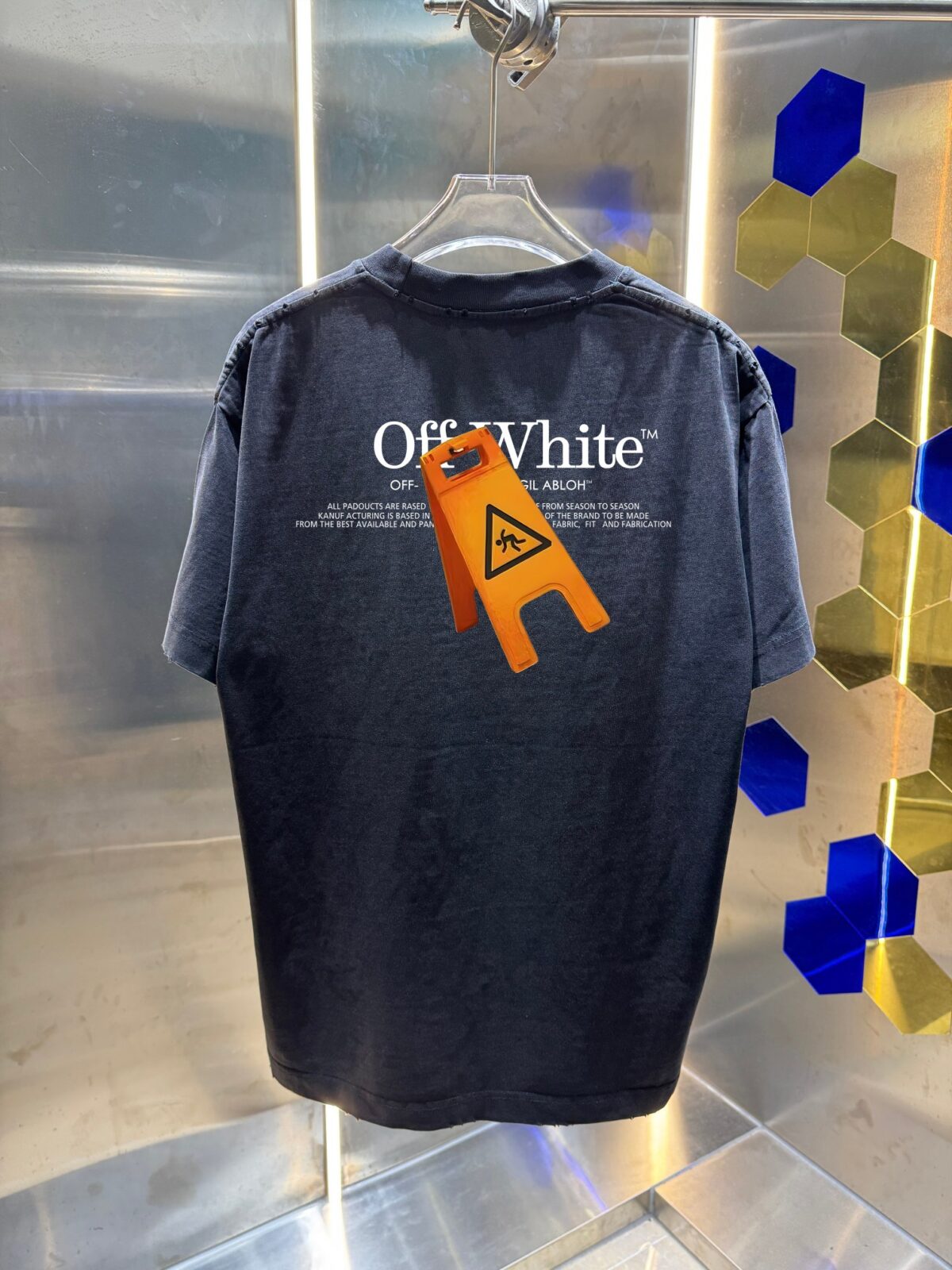 P80 OFF-white/2026春夏新款 洗水磨破320克圆领短袖tee 男女同款宽松版 吊牌 领标 洗水唛 三标齐全 颜色 :洗水黑 洗水白 洗水灰 褐色 尺码 :S M L XL XXL