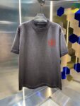 P80 OFF-white/2026春夏新款 洗水磨破320克圆领短袖tee 男女同款宽松版 吊牌 领标 洗水唛 三标齐全 颜色 :洗水黑 洗水白 洗水灰 褐色 尺码 :S M L XL XXL