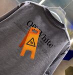 P80 OFF-white/2026春夏新款 洗水磨破320克圆领短袖tee 男女同款宽松版 吊牌 领标 洗水唛 三标齐全 颜色 :洗水黑 洗水白 洗水灰 褐色 尺码 :S M L XL XXL