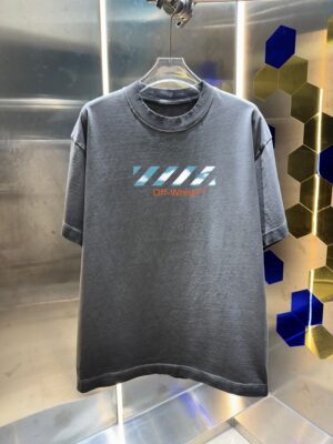 P80 OFF-white/2026春夏新款 洗水磨破320克圆领短袖tee 男女同款宽松版 吊牌 领标 洗水唛 三标齐全 颜色 :洗水黑 洗水白 洗水灰 褐色 尺码 :S M L XL XXL