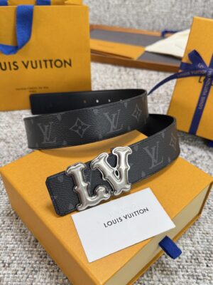 Louis Vuitton LV腰带 PVC皮底系列 原厂五金 精致手工绘边 柔软舒适 宽