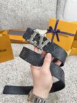 Louis Vuitton LV腰带 PVC皮底系列 原厂五金 精致手工绘边 柔软舒适 宽