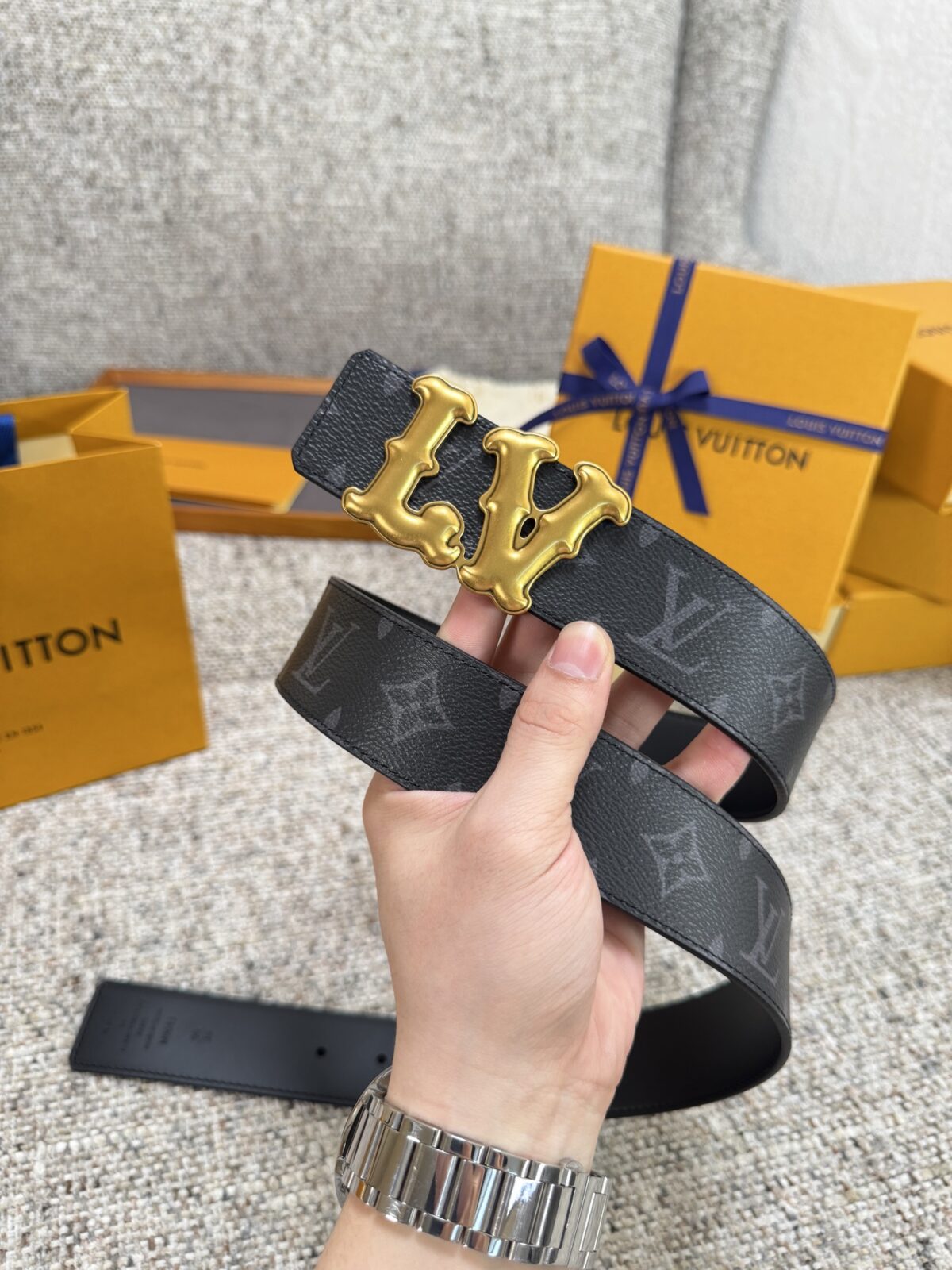 Louis Vuitton LV腰带 PVC皮底系列 原厂五金 精致手工绘边 柔软舒适 宽