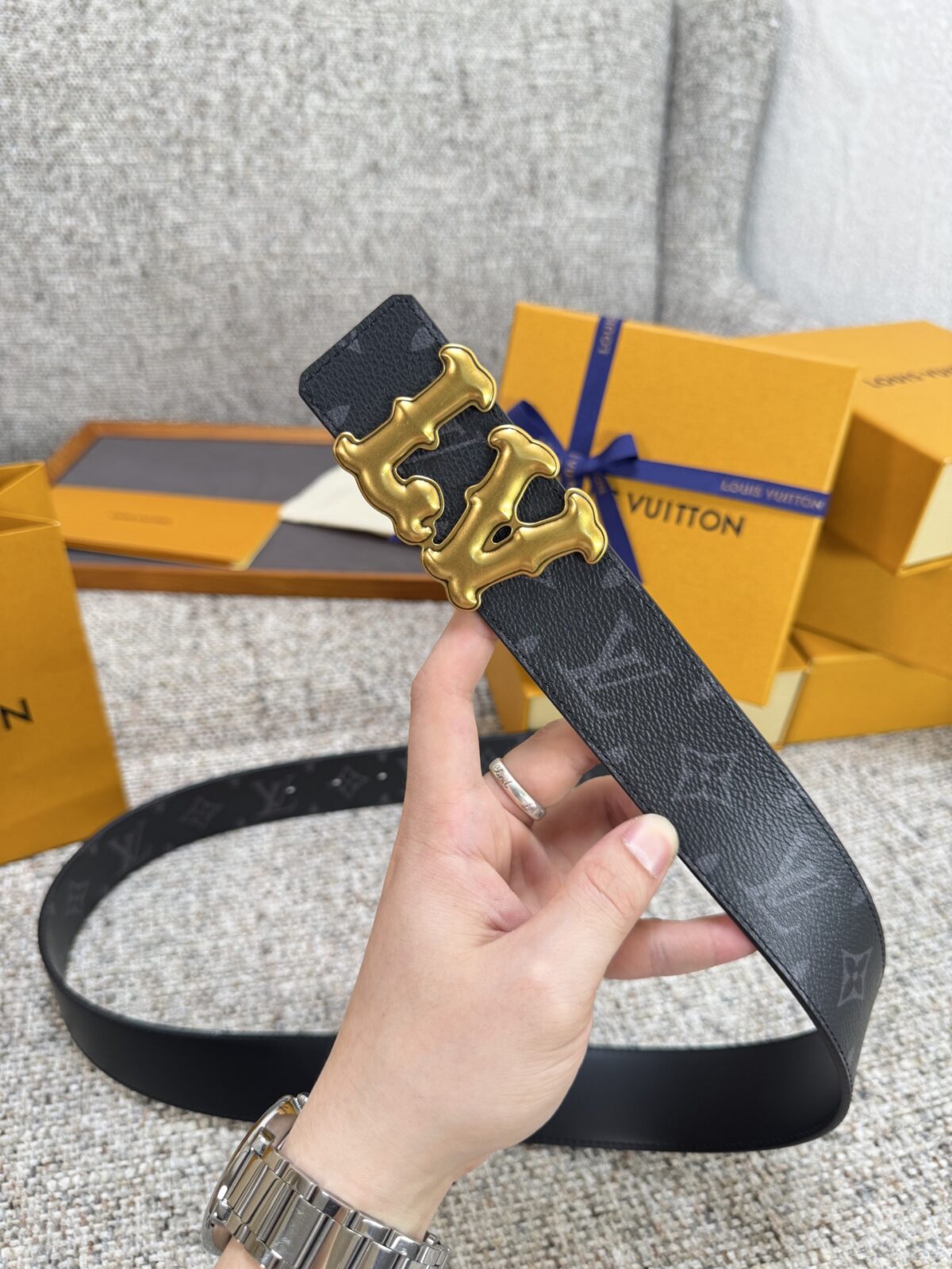 Louis Vuitton LV腰带 PVC皮底系列 原厂五金 精致手工绘边 柔软舒适 宽