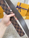 Louis Vuitton LV腰带 PVC皮底系列 原厂五金 精致手工绘边 柔软舒适 宽
