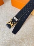包装： 如图专柜包装，赠送打孔器，原版电子票，宽度3.8cm