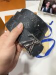P145 LV（路易威登） 全套包装 40mm宽度 正品一体铸造五金钢扣，原厂皮料 双面原厂定制面料，可双面使用！区别市场货