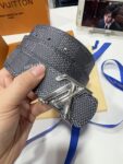 P145 LV（路易威登） 全套包装 40mm宽度 正品一体铸造五金钢扣，原厂皮料 双面原厂定制面料，可双面使用！区别市场货