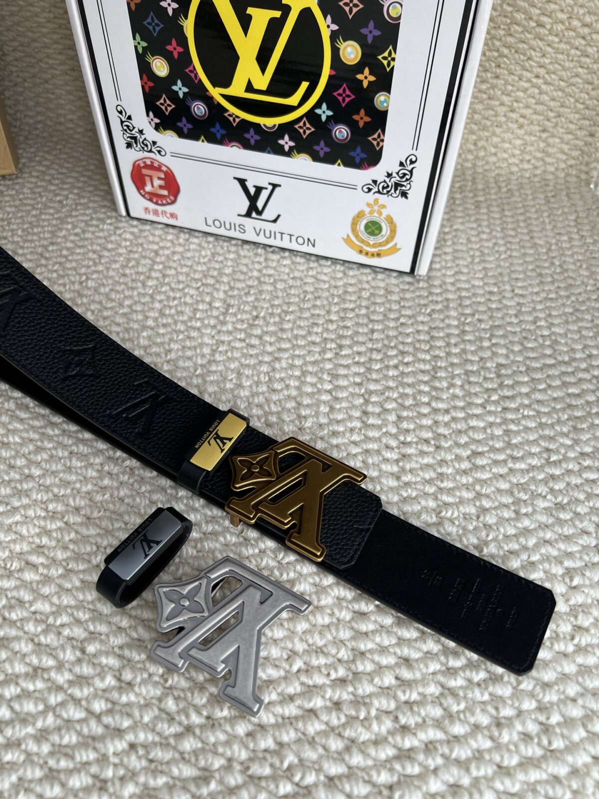 材质：原单牛皮腰带 百分百头层牛皮腰带✨保证真皮钢扣，专柜原单品质、做工精细，时尚大牌，送人自用首选