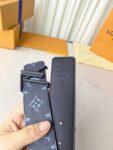 P140 驴家法国🇫🇷原厂皮料 双面荔枝纹搭配意大利🇮🇹进口尺寸4.0cm 精品五金进口炉内五金