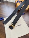 Louis Vuitton LV腰带 手掌纹系列 原厂五金 精致手工绘边 柔软舒适 宽