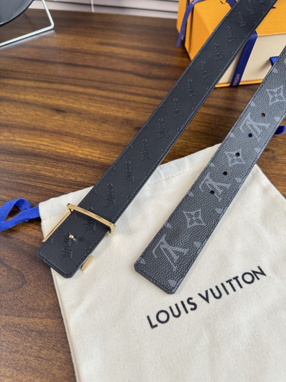Louis Vuitton LV腰带 flower皮底系列 原厂五金 精致手工绘边 柔软舒适 宽