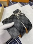 LOUIS VUITTON）正版开模 此款腰带双面采用意大利原厂定制进口牛皮带身 精密电镀标志性五金搭扣 对版专柜足宽4.0mm