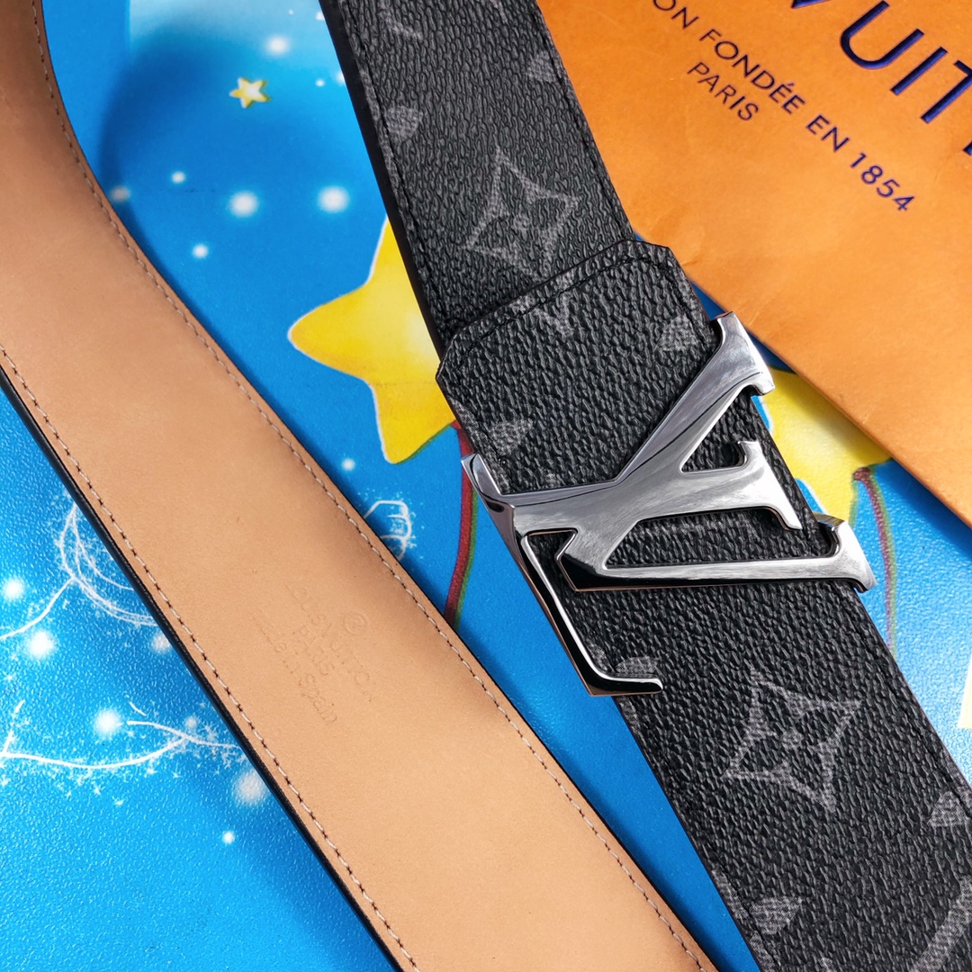 LOUIS VUITTON 时尚百搭皮带，原单头层牛皮 专柜在售爆款，顶级货，细节看图，实物拍摄，宽度4.0CM都有货，码数齐！
