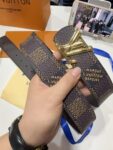 P145 LV（路易威登） 全套包装 40mm宽度 正品一体铸造五金钢扣，原厂皮料 双面原厂定制面料，可双面使用！区别市场货