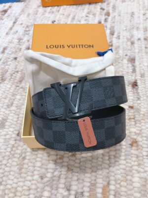 P120 配全套包装礼盒🎁 【LOUIS VITTON 】原单实拍 4.0cm男款 精细打磨钢扣 原版开料 带身双面设计