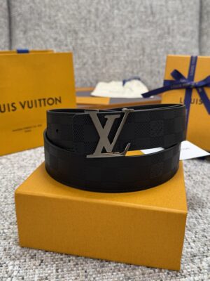 Louis Vuitton LV腰带 棋盘格双面可用系列 原厂五金 精致手工绘边 柔软舒适 宽 /